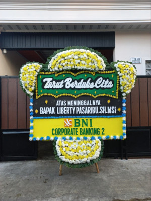 Papan Bunga Duka di Bansir Darat